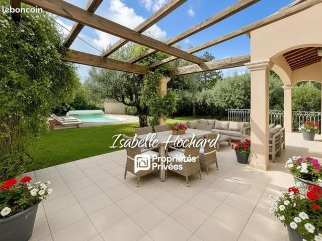 Maison 6 pièces 167 m²