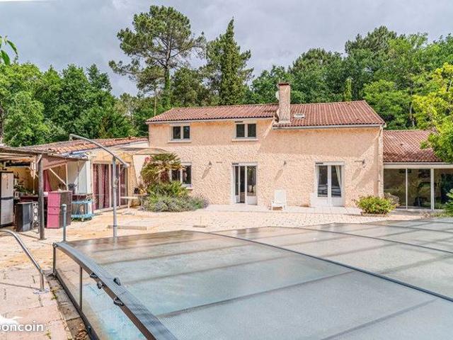 Maison 6 pièces 167 m²