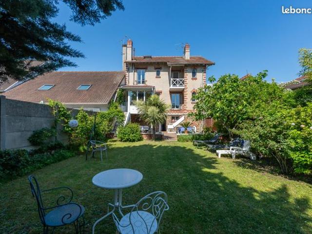 Maison 6 pièces 167 m²
