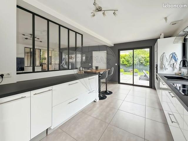 Maison 6 pièces 167 m²