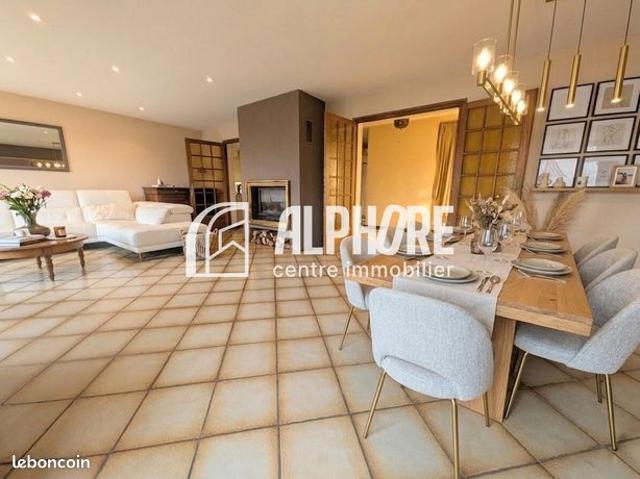 Maison 6 pièces 167 m²