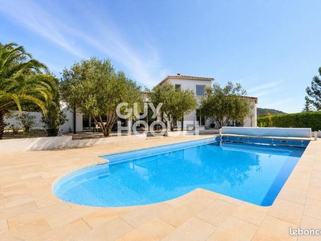Maison 6 pièces 168 m²