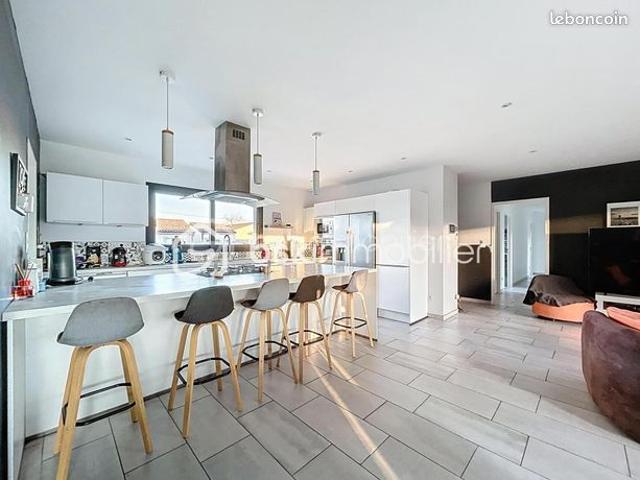 Maison 6 pièces 168 m²