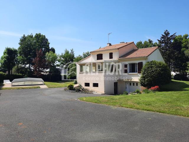 Maison 6 pièces 168 m²