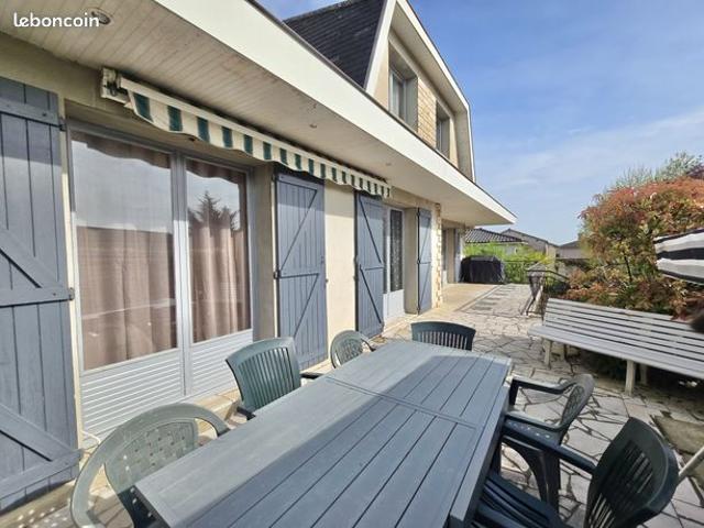Maison 6 pièces 146 m²