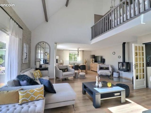 Maison 6 pièces 168 m²