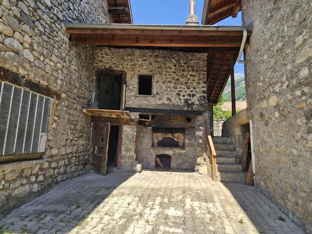 Maison 6 pièces, 168 m² à louer à Lumbin 38660