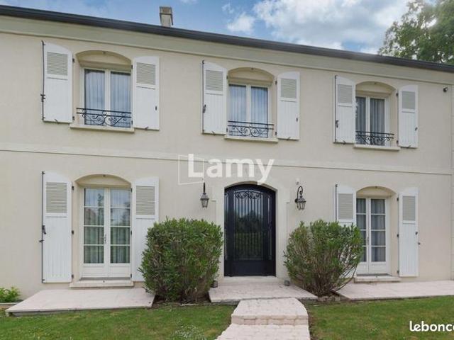 Maison 6 pièces 169 m²