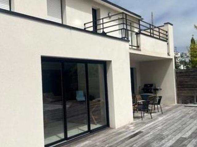 Maison 6 pièces 169 m²