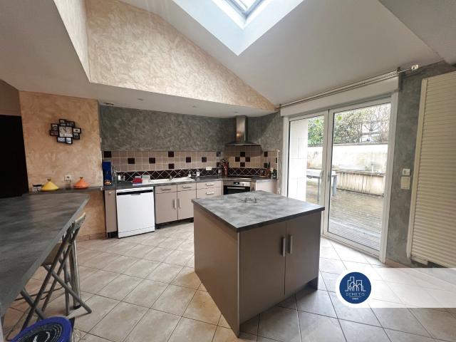 Maison 6 pièces 169 m²