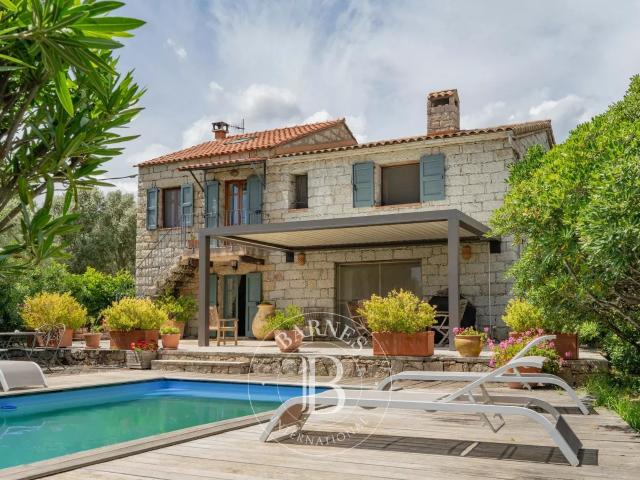 Maison 6 pièces 169 m²