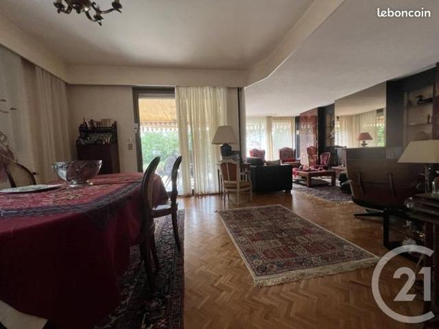 Maison 6 pièces 169 m²
