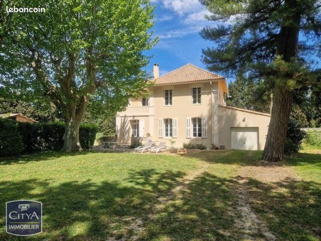 Maison 6 pièces 160 m²