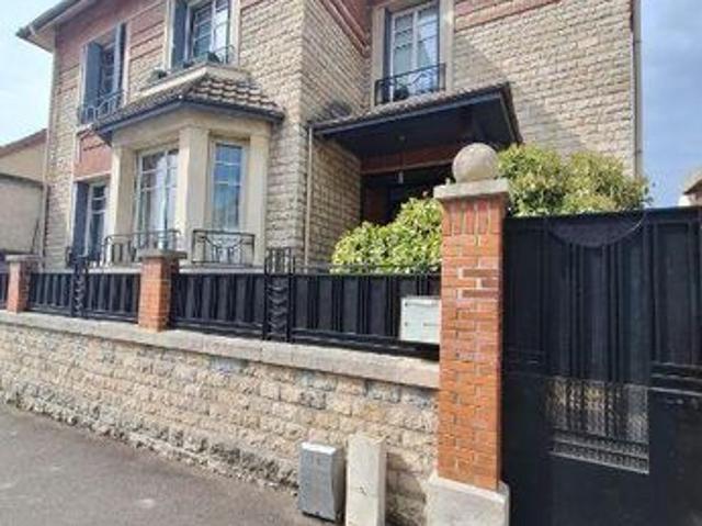 Maison 6 pièces 160 m²