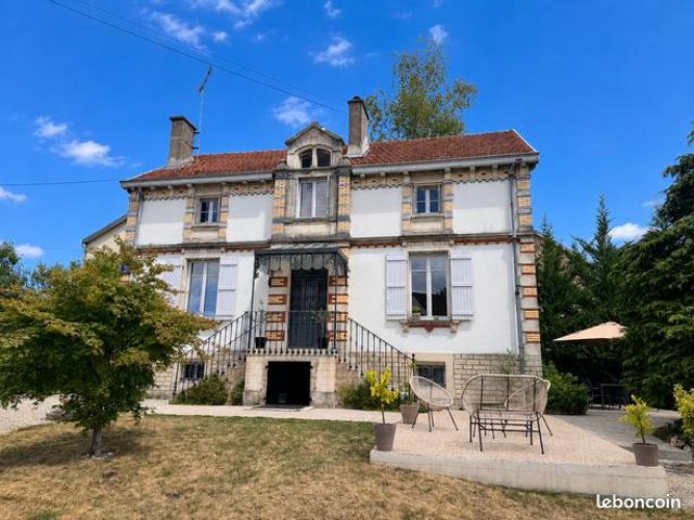 Maison 6 pièces 160 m²