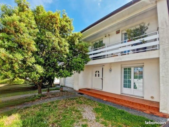 Maison 6 pièces 160 m²