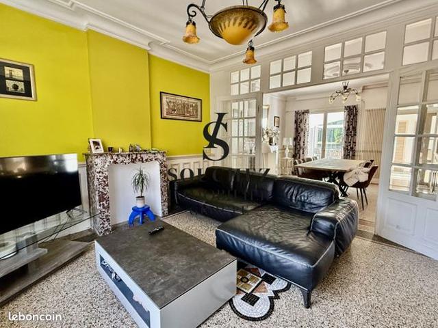 Maison 6 pièces 160 m²