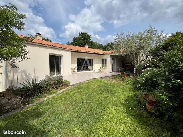 Maison 6 pièces 174 m²