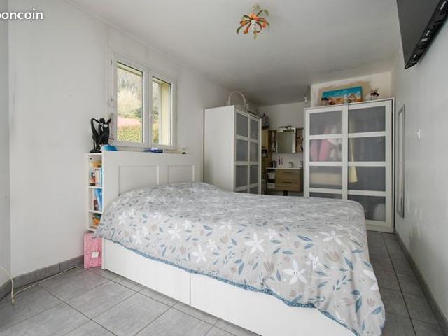 Maison 6 pièces 160 m²