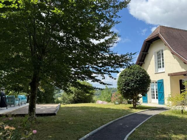 Maison 6 pièces 160 m²