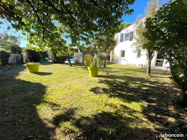 Maison 6 pièces 160 m²