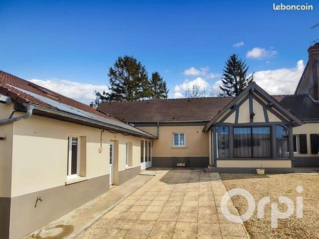 Maison 6 pièces 160 m²