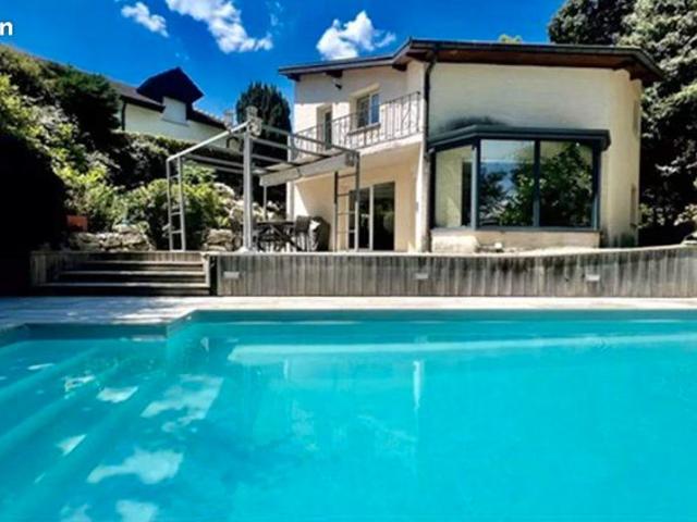Maison 6 pièces 160 m²