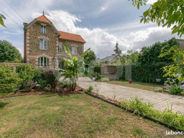 Maison 6 pièces 160 m²