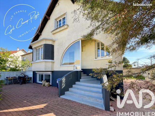 Maison 6 pièces 160 m²