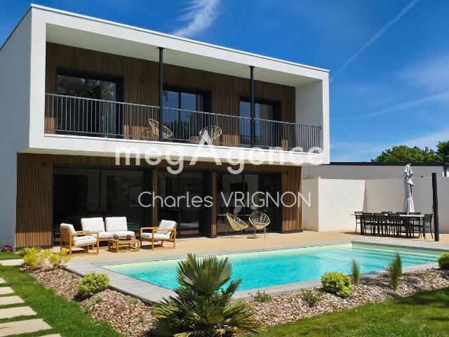 Maison 6 pièces 160 m²