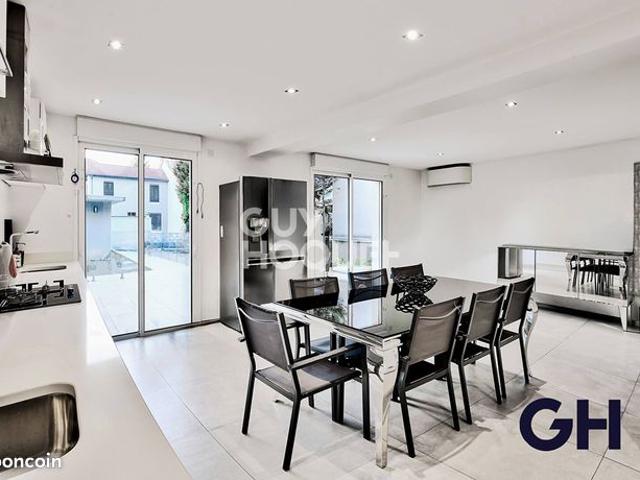 Maison 6 pièces 160 m²