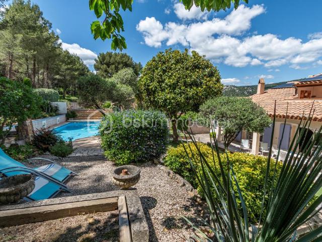 Maison 6 pièces 160 m²