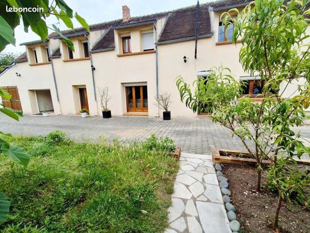 Maison 6 pièces 160 m²