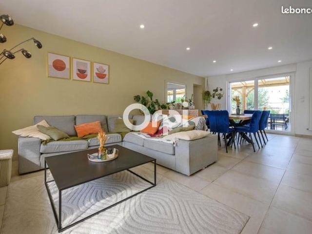 Maison 6 pièces 160 m²