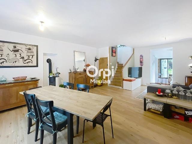 Maison 6 pièces 160 m²