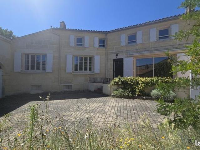 Maison 6 pièces 160 m²