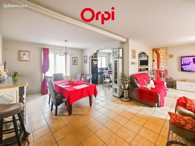 Maison 6 pièces 160 m²