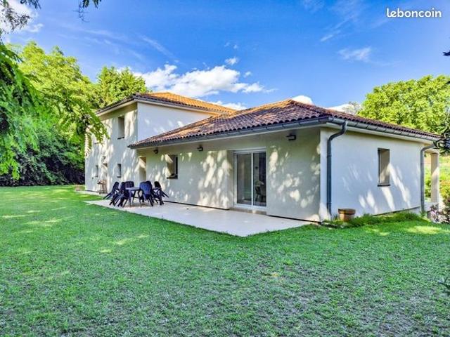 Maison 6 pièces 160 m²
