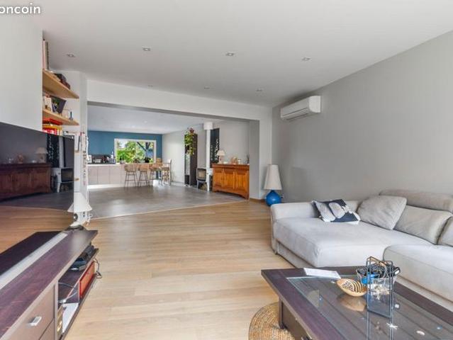 Maison 6 pièces 160 m²