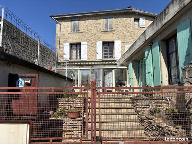 Maison 6 pièces 160 m²