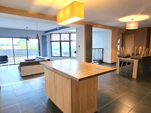 Maison 6 pièces 160 m²