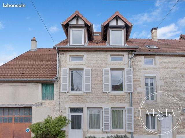 Maison 6 pièces 160 m²