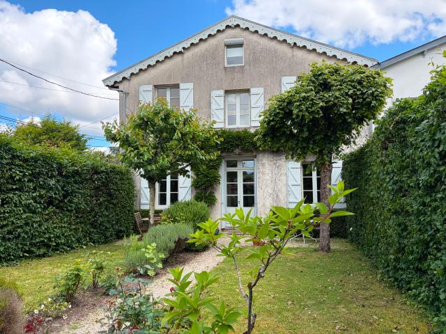 Maison 6 pièces 160 m²