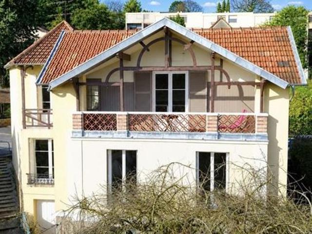 Maison 6 pièces 160 m²