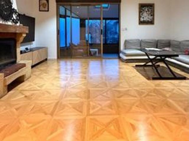 Maison 6 pièces 160 m²
