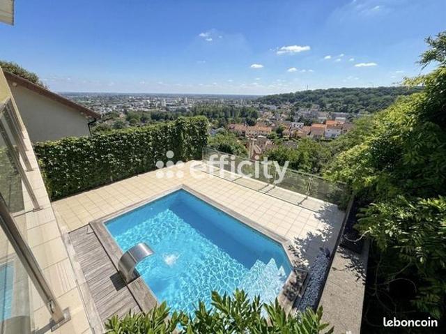 Maison 6 pièces 160 m²