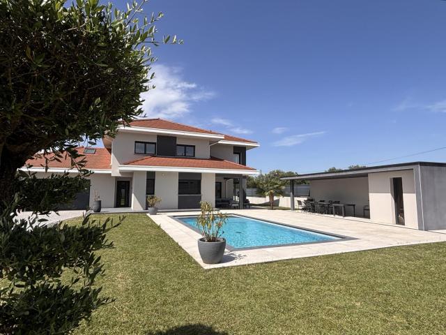 Maison 6 pièces 160 m²