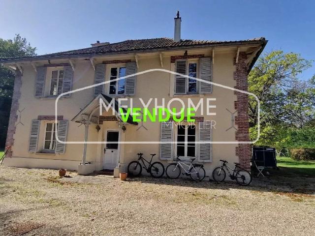 Maison 6 pièces 160 m²