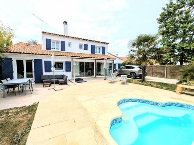 Maison 6 pièces 160 m²