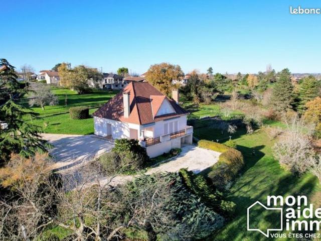Maison 6 pièces 160 m²
